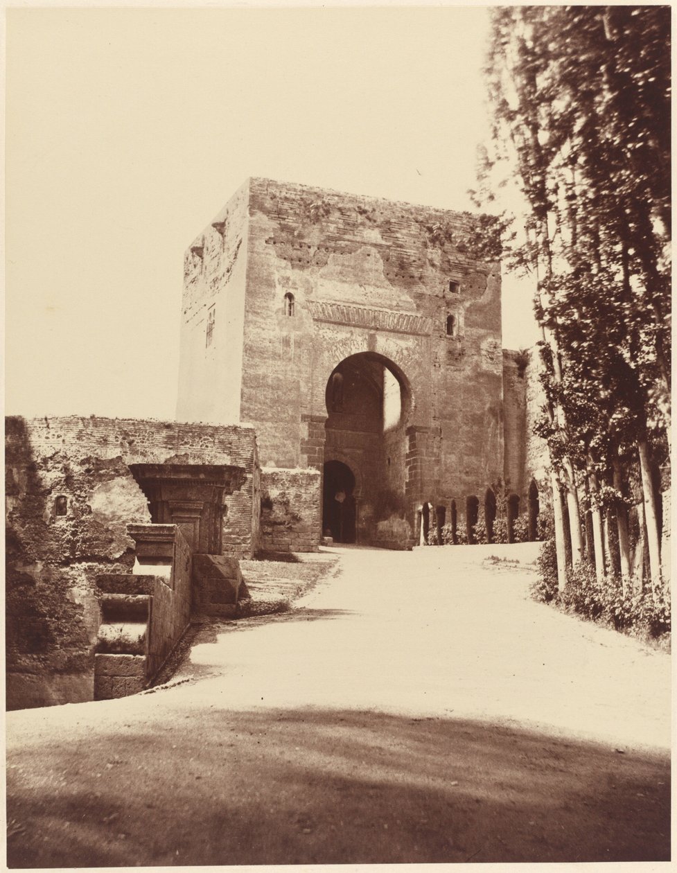 Granada, Alhambra, vstupní brána do pevnosti, 1860 (foto) od Louis de Clercq
