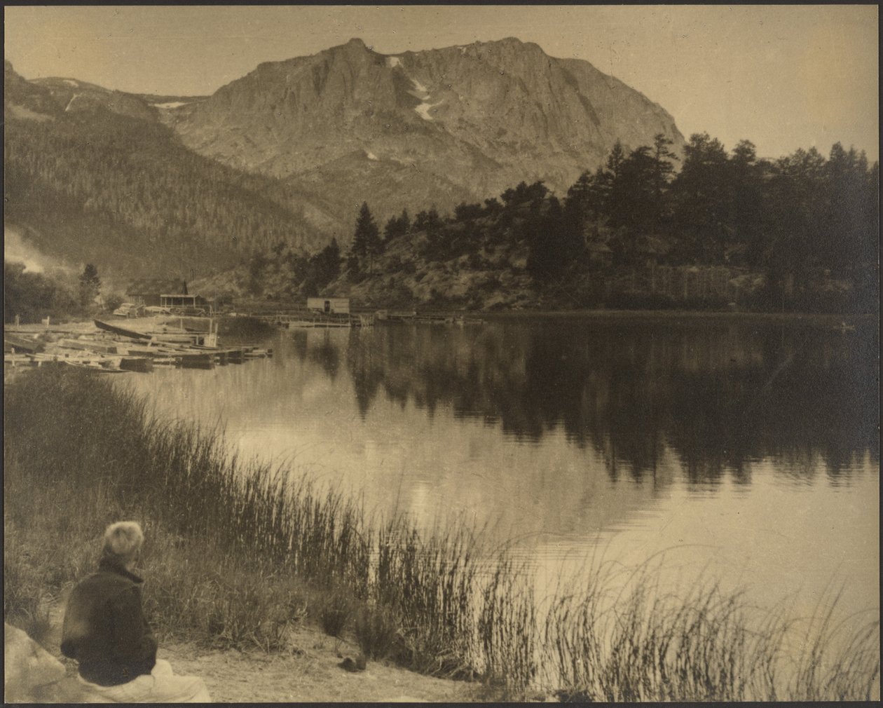 June Lake od Louis Fleckenstein