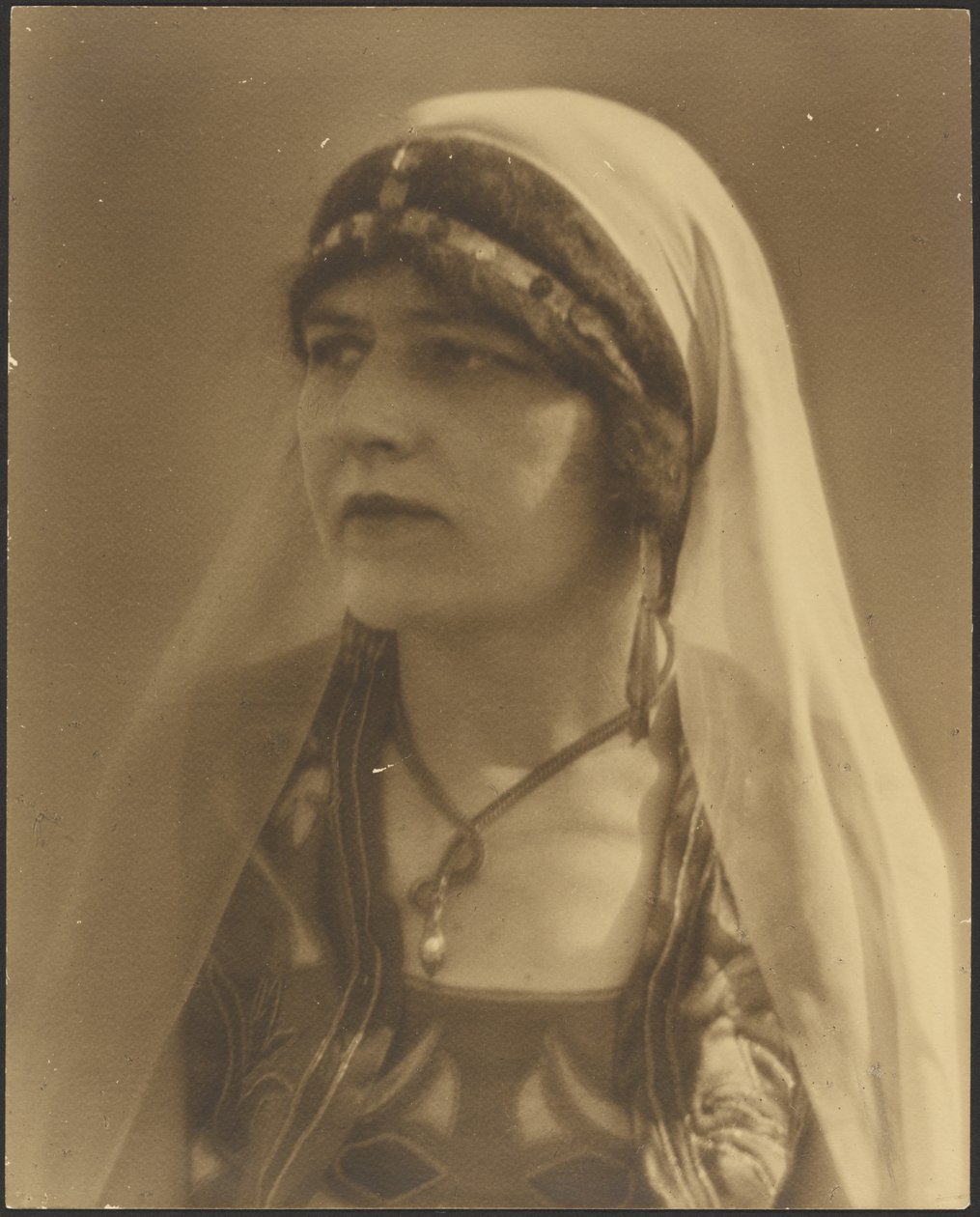 [Portrét dívky Nautch] od Louis Fleckenstein