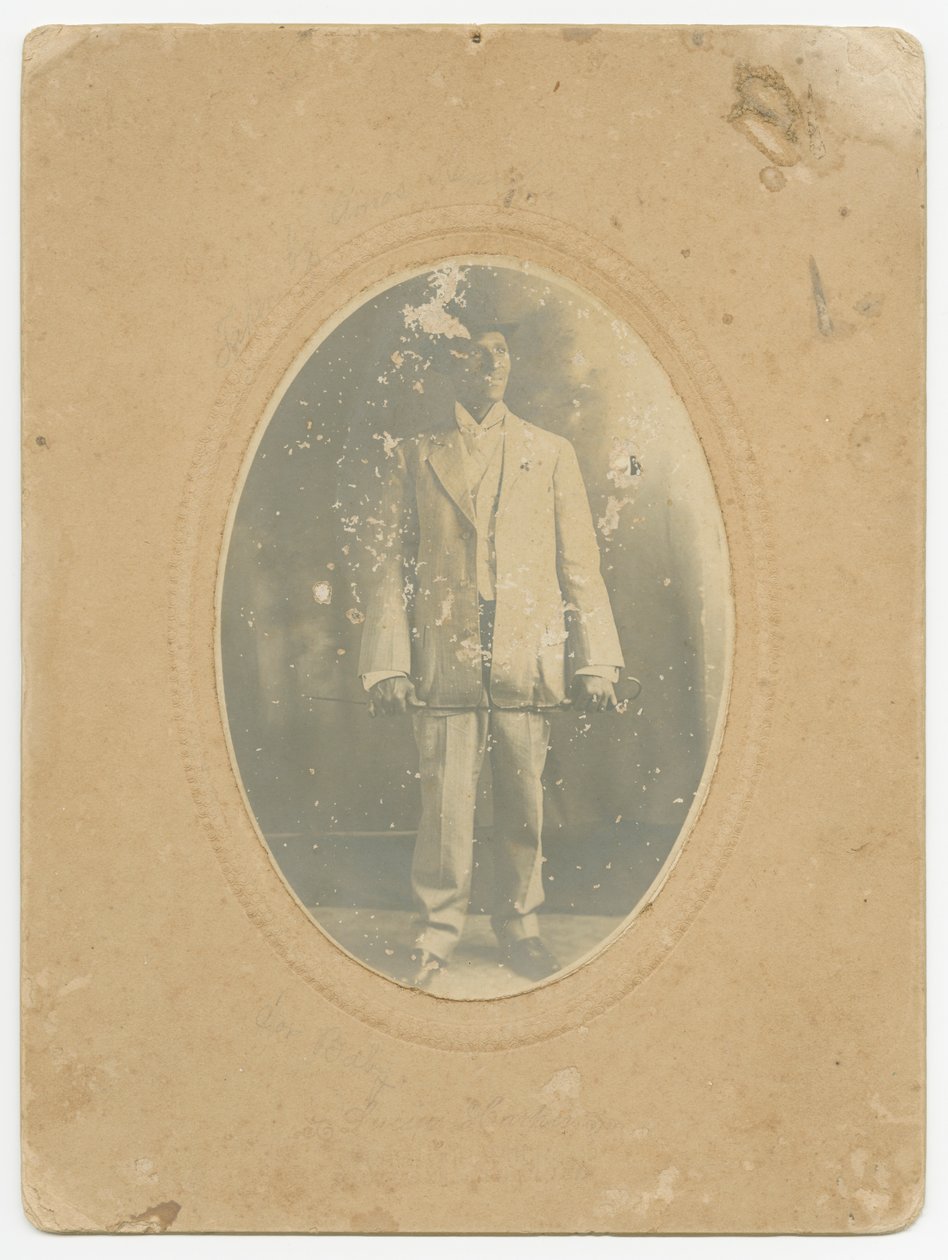 Fotografie muže, ca. 1910. od Lucius Harper