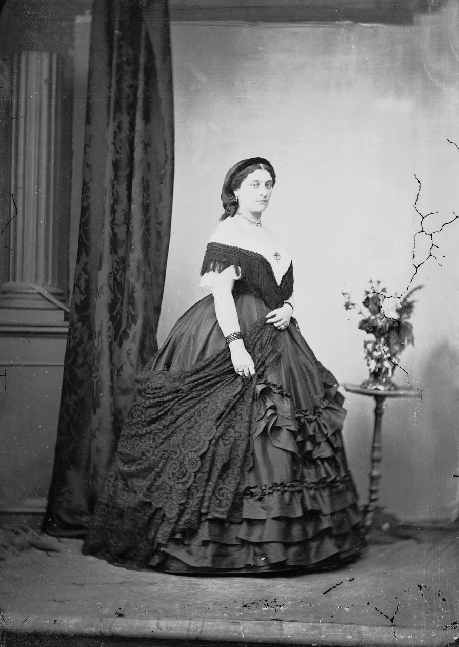 Noble Roman pózuje na studiové fotografii od Ludovico Tuminello