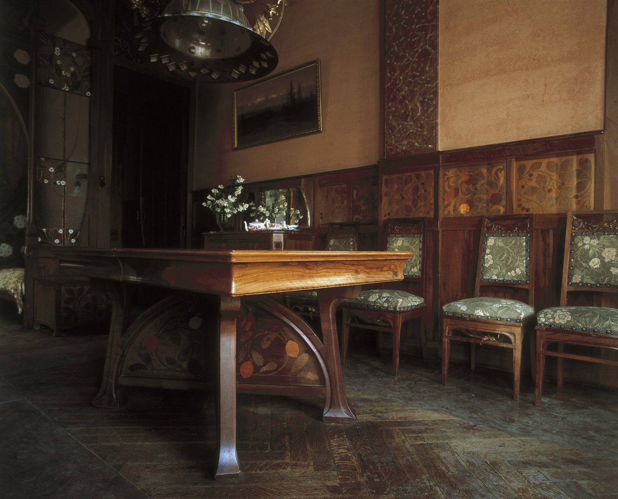 Jídelna, Casa Nava (1901-1907), a Reus - DOMENECH I MONTANER, Lluis (1850-1923). Dům Navas. 1901-1907. ŠPANĚLSKO. Reus. Dům Navas. Jídelna s nábytkem od Gaspara Homara i Mesquidy. Modernismus. Architektura. od Luis Domenech i Montaner