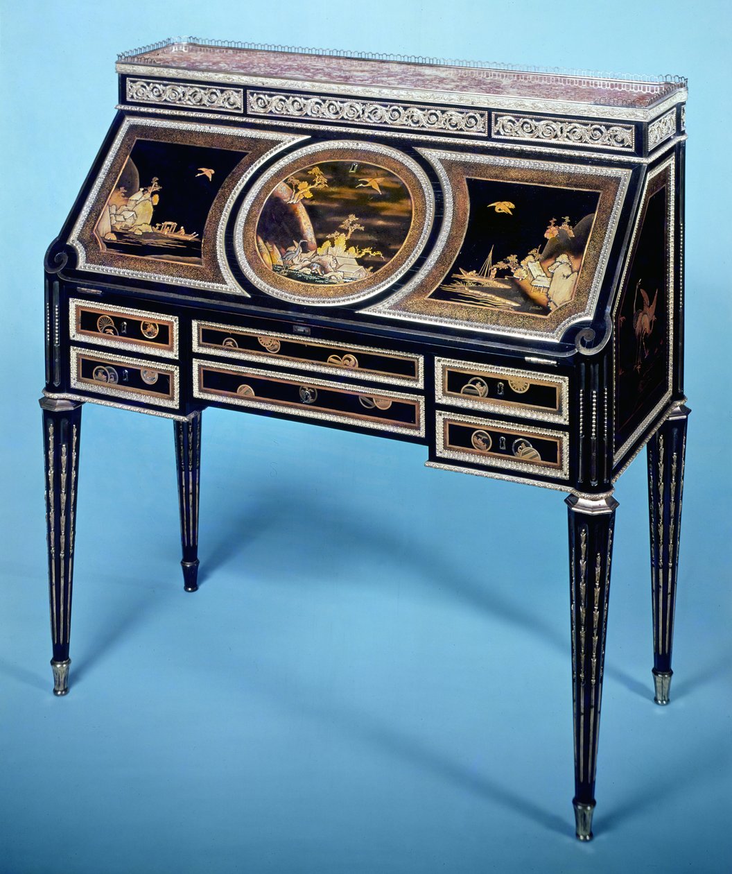 Tajemník, kolem 1780-85 (eben, mramor a ormolu) od Martin Carlin