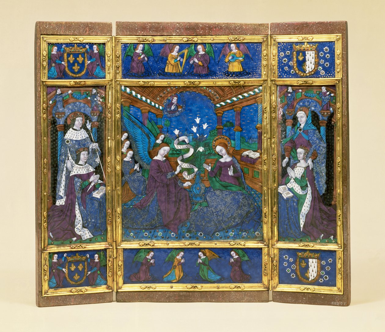 Triptych Ludvíka XII. (1462-1515) a Anny de Bretagne (1477-1514) se scénou Zvěstování mezi (smalt na panelu) od Master of the Louis XII Triptych