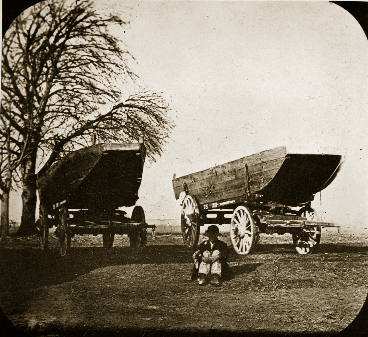 Pontonová loď na kolech, 1861-65 od Mathew B. Brady