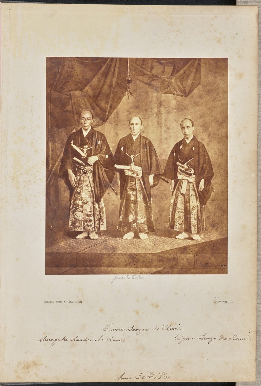 [Skupinová fotografie hlavních vyslanců první japonské diplomatické mise ve Spojených státech, Washington D.C.] od Mathew B. Brady