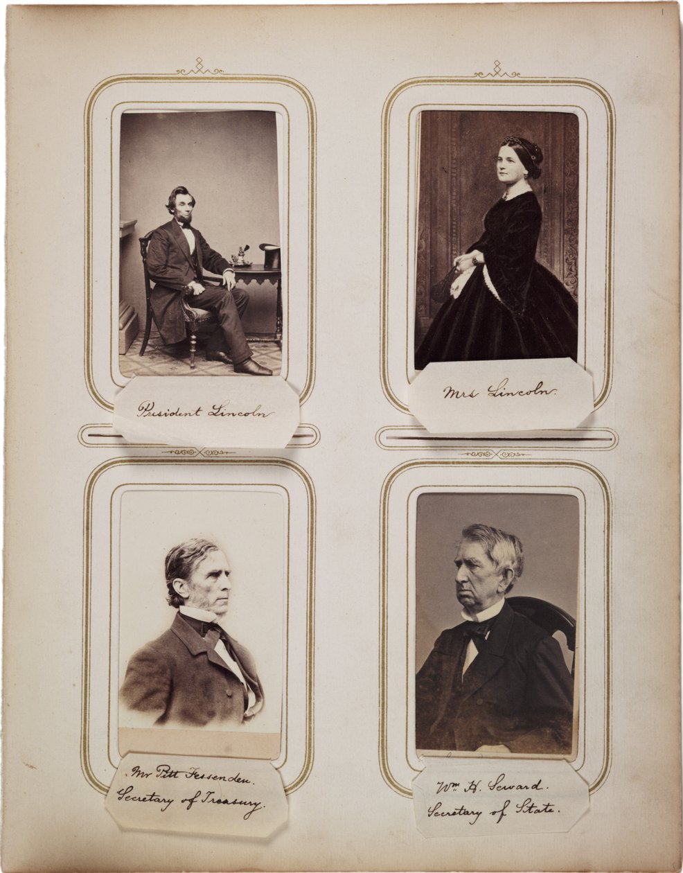 Album 200 cartes de visite, nejvíce od Bradyho, kolem roku 1865 (sépiová fotografie) od Mathew B. Brady