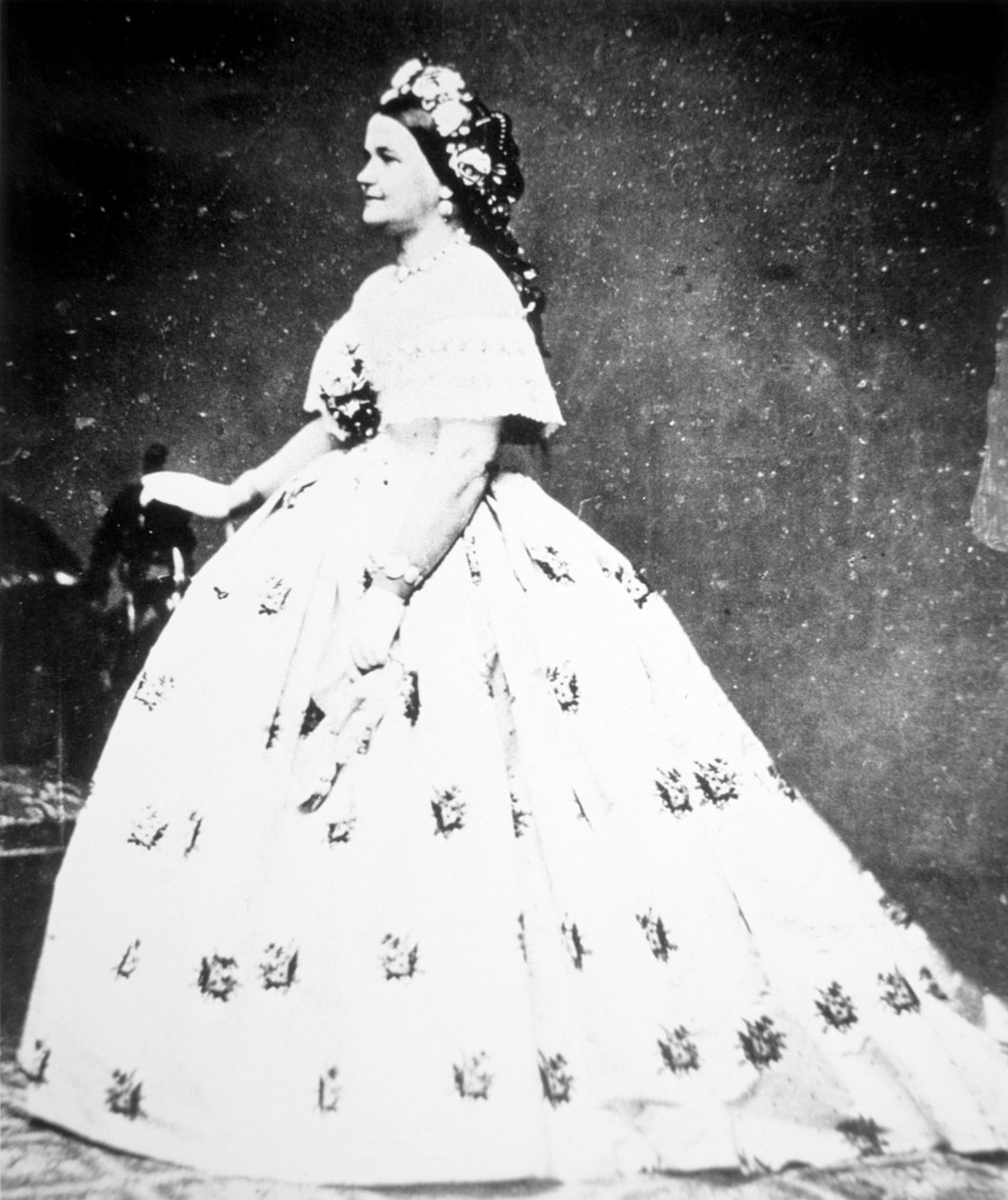 Mary Lincoln (1818-82) 1861 (černobílá fotografie) od Mathew Brady