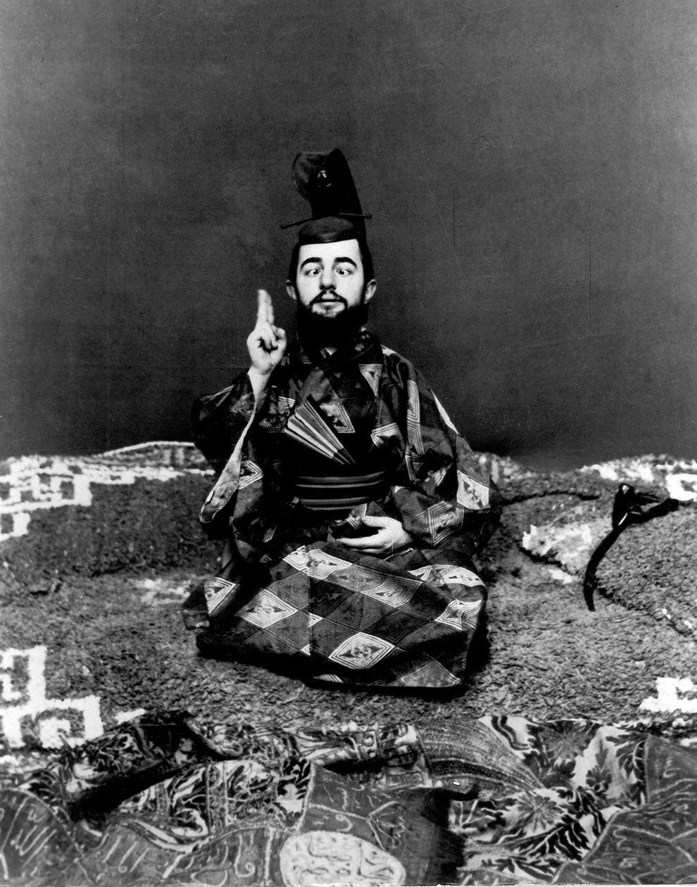 Henri de Toulouse-Lautrec v japonských šatech, cca 1892. od Maurice Guibert