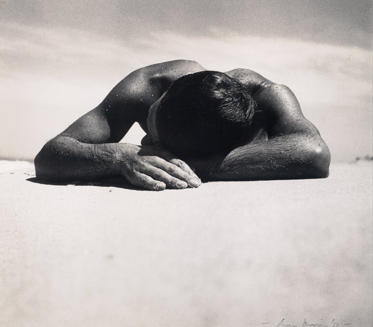 Sunbaker od Max Dupain