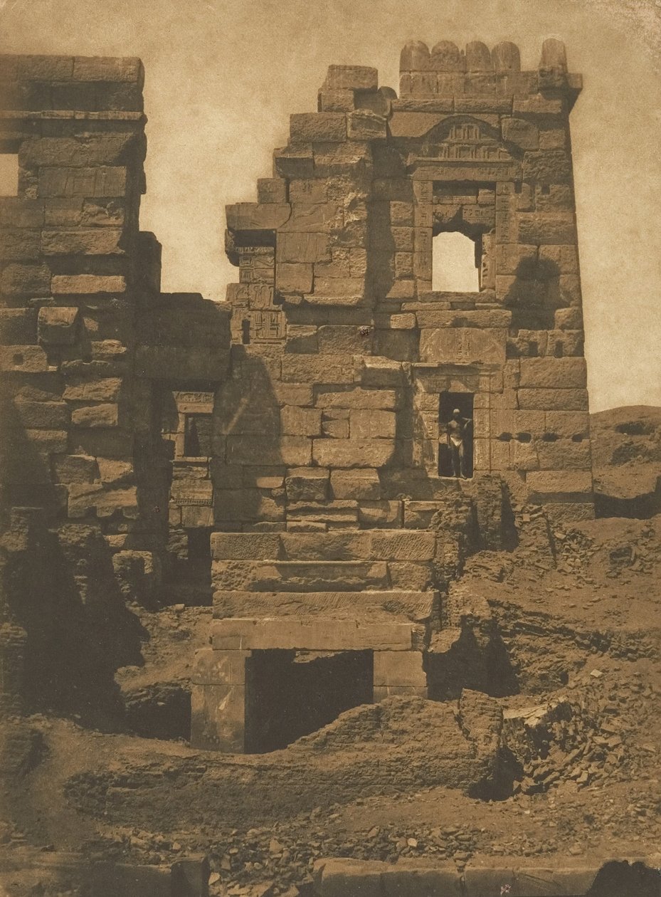Boční průčelí Gynaecium Rhamses-Meiamoun, palác Medinet-Habou, v Thébách, 1849-50. od Maxime Du Camp