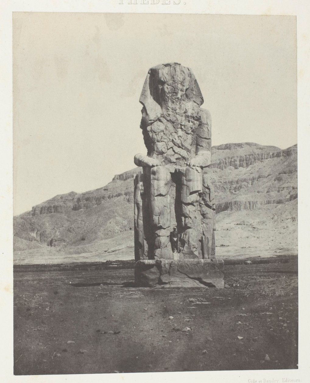 Gournah, Monolitický kolos Amenofta III; Théby, deska 56 z alba "Egypte, Nubie, Palestine et Syrie" (1852) od Maxime Du Camp