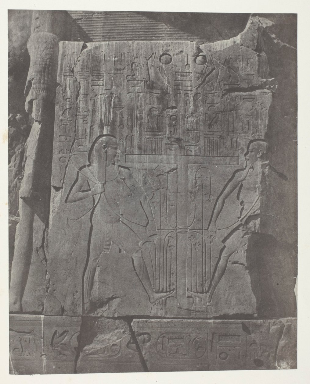 Gournah, Sochy trůnu kolosů; Thebes od Maxime Du Camp