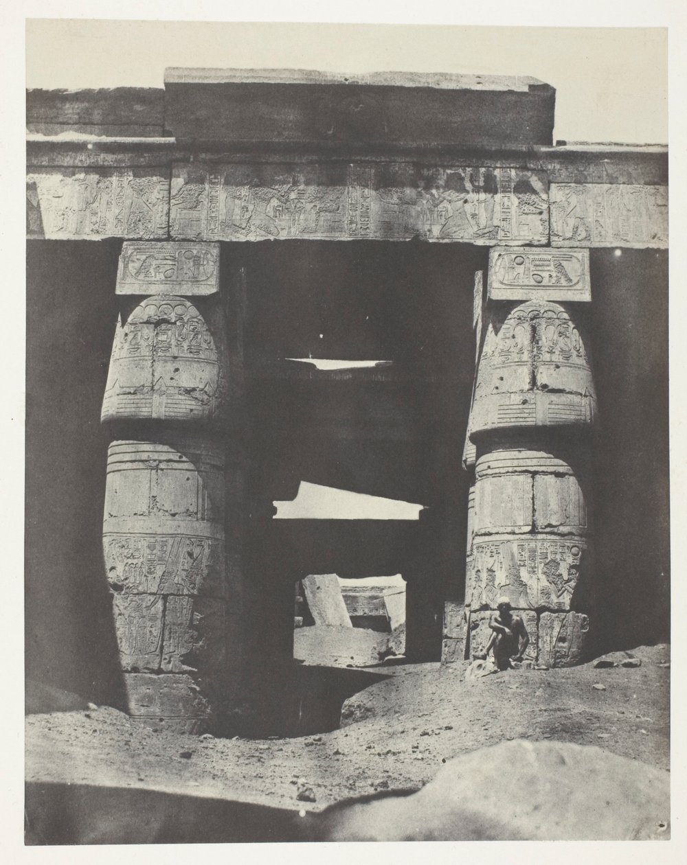 Karnak, sloupoví chrámu Khons; Thebes od Maxime Du Camp