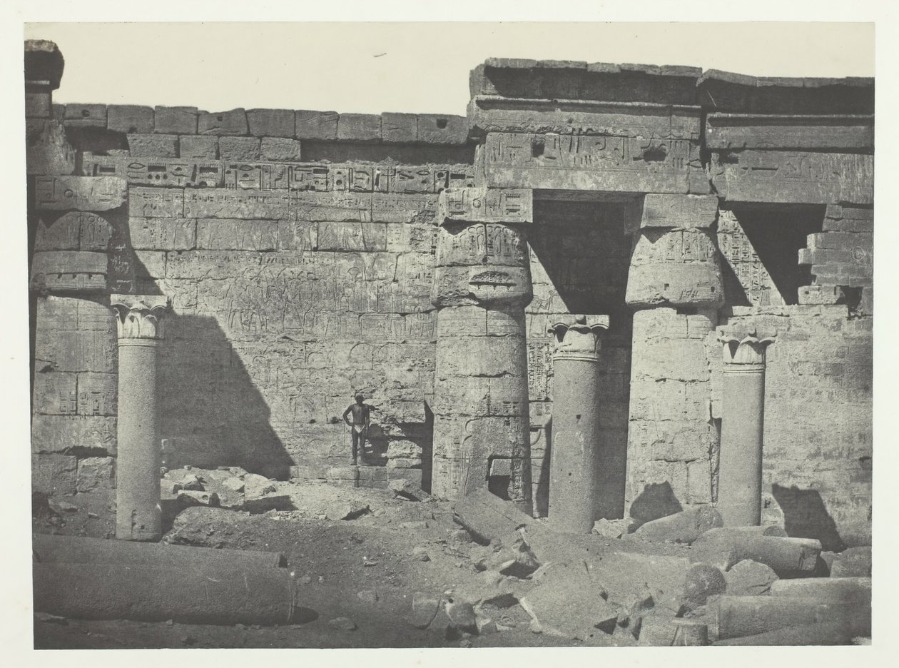 Medinet-Habou, Peristyle paláce Ramses-Méiamoun, Théby, 184951, vytištěno 1852. od Maxime Du Camp