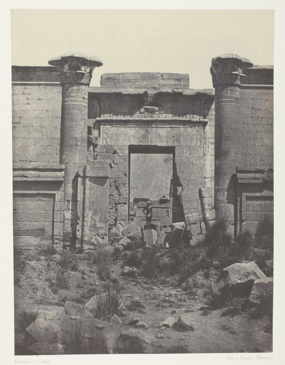 Medinet-Habou, Propylaea z Thutmosea; Thebes od Maxime Du Camp