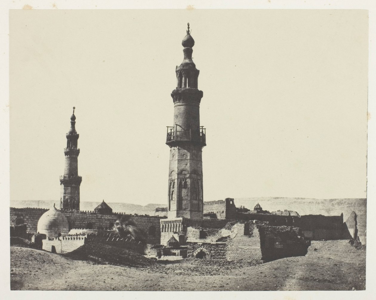 Mešita Aly-Bey, Girgeh, Horní Egypt, deska 15 z alba "Egypte, Nubie, Palestine et Syrie" (1852) od Maxime Du Camp