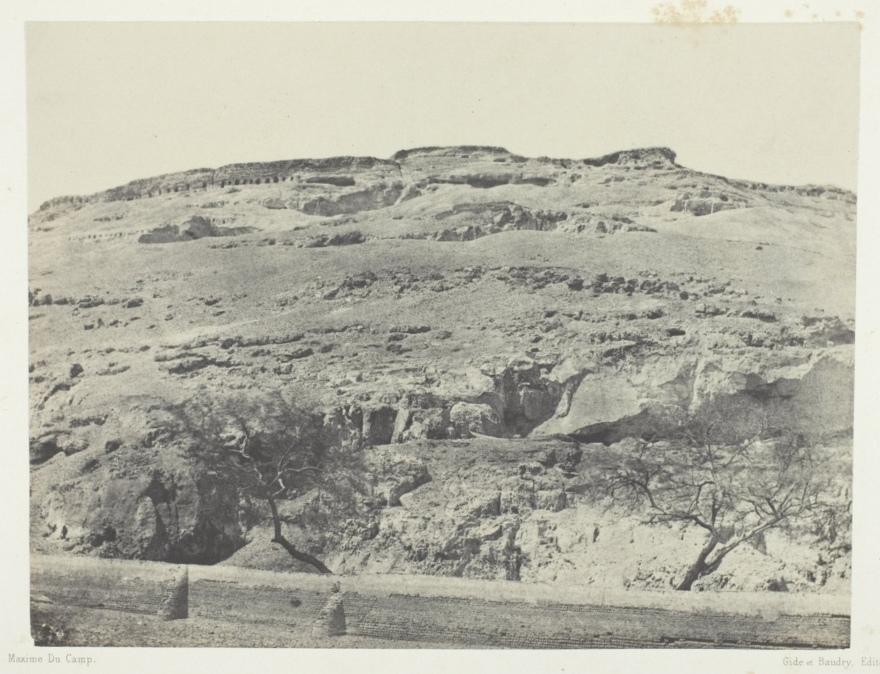 Nekropole starověké Lykopole, Horní Egypt, deska 12 z alba "Egypt, Núbie, Palestina a Sýrie" (1852) od Maxime Du Camp