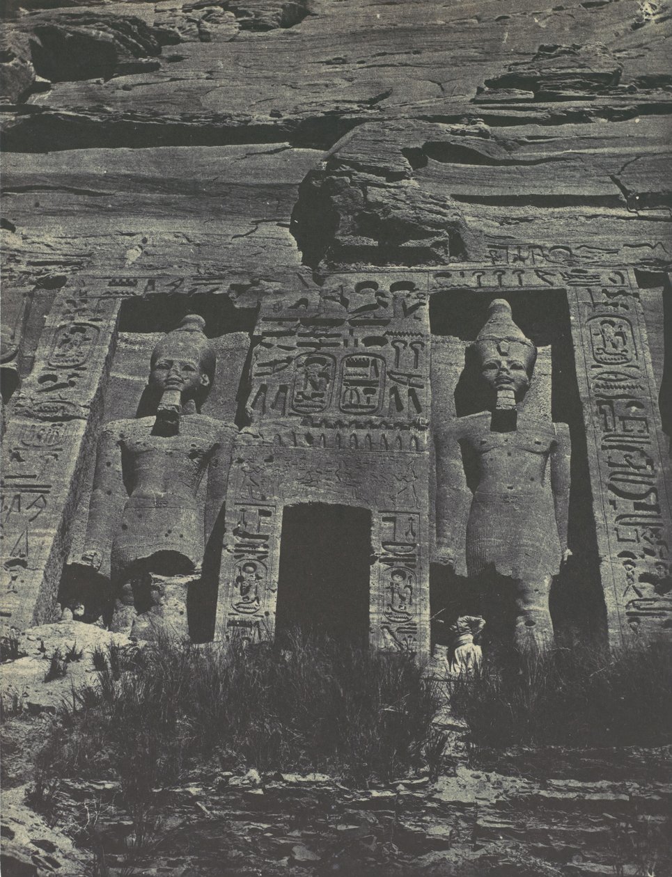 Lehký šátek na hlavu. Ibsamboul. Vchod do Speos of Hathor, 1850. od Maxime Du Camp