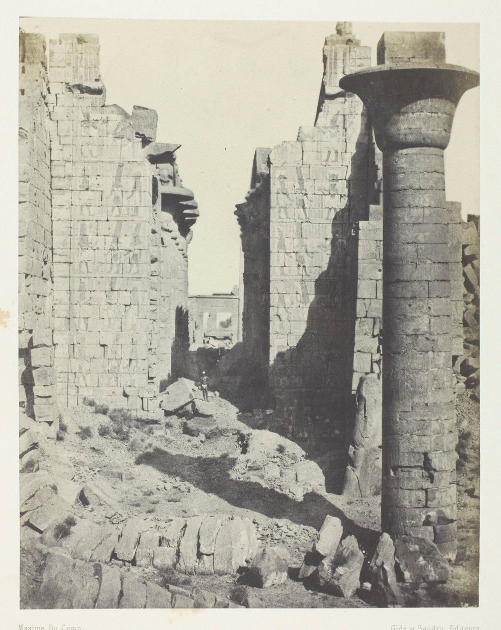 Palác Karnak, dvůr Bubastitů a hlavní vchod do Hypostyle Hall; Thebes od Maxime Du Camp