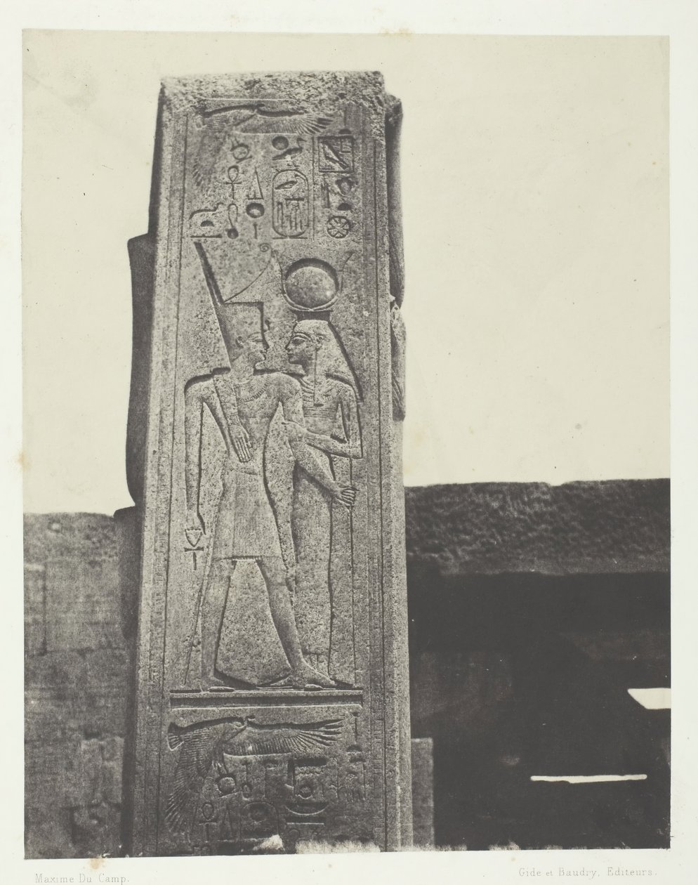 Palác Karnak, sloup před žulovou svatyní, Théby, 184951, vytištěno 1852. od Maxime Du Camp