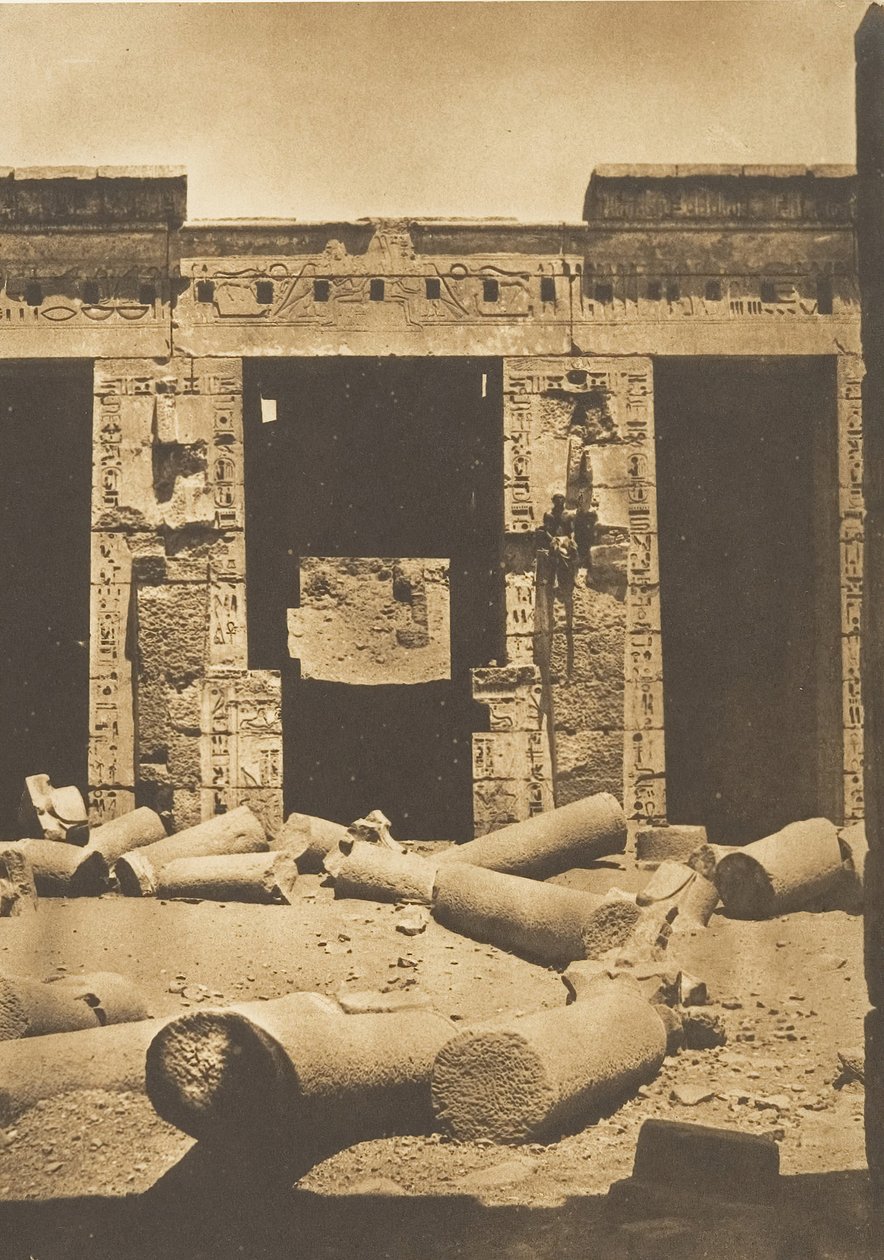 Sloupy na nádvoří paláce Rhamses-Meiamoun, v Medinet-habou Théby, 1849-50. od Maxime Du Camp