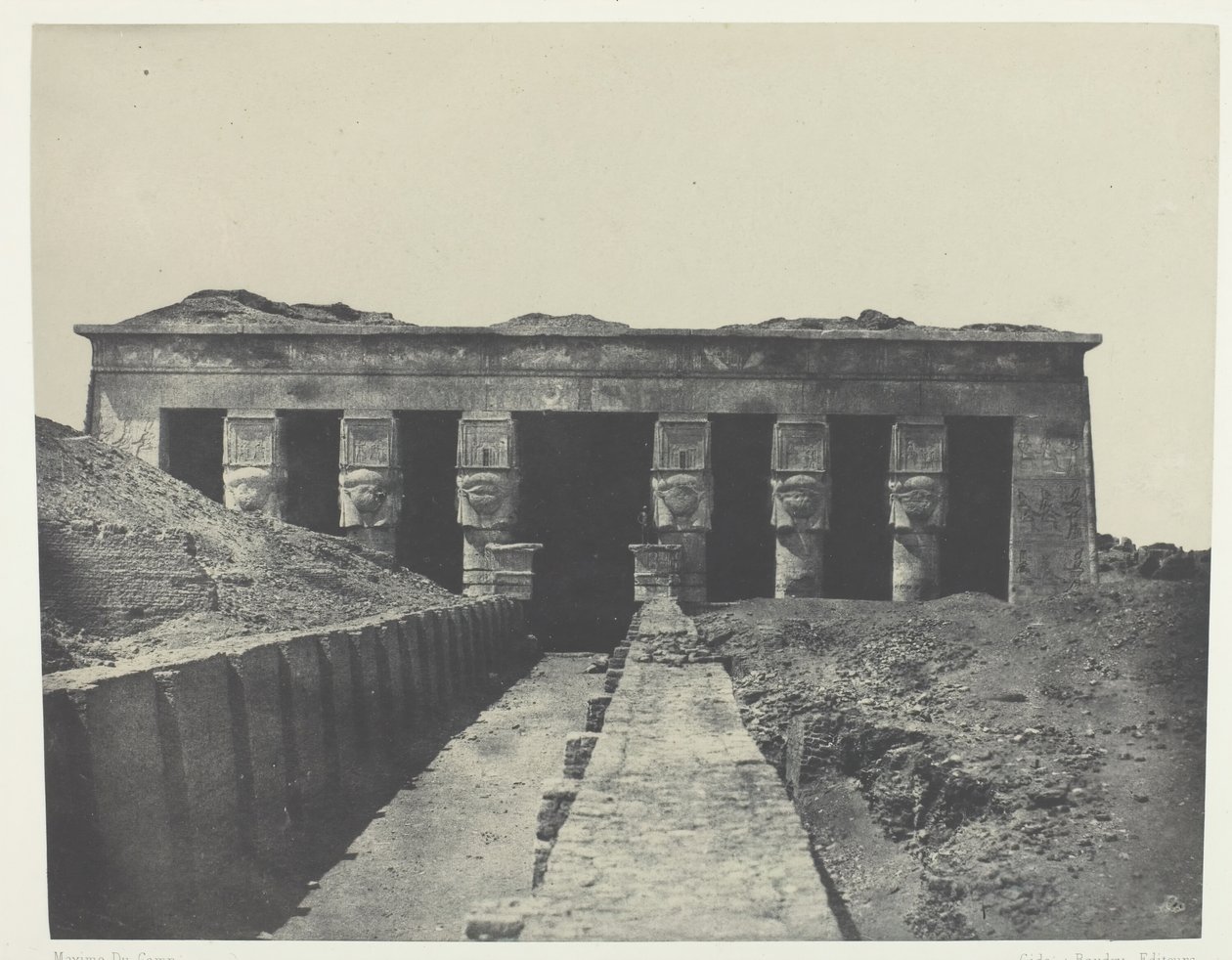 Celkový pohled, Velký chrám Dendera Teutyres, Horní Egypt, 184951, vytištěno 1852. od Maxime Du Camp