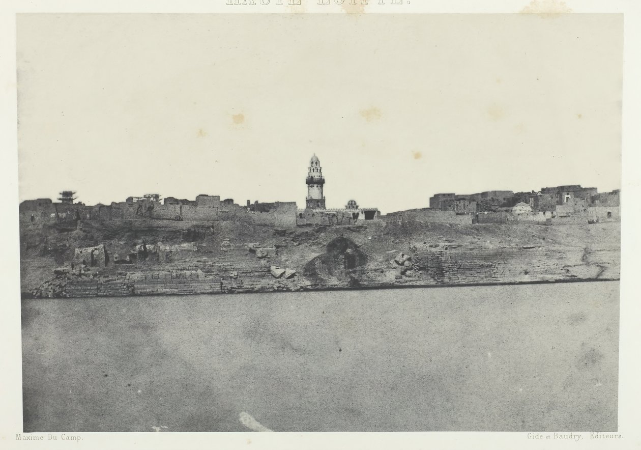 Celkový pohled na Esneh, Horní Egypt, 184951, vytištěno 1852. od Maxime Du Camp