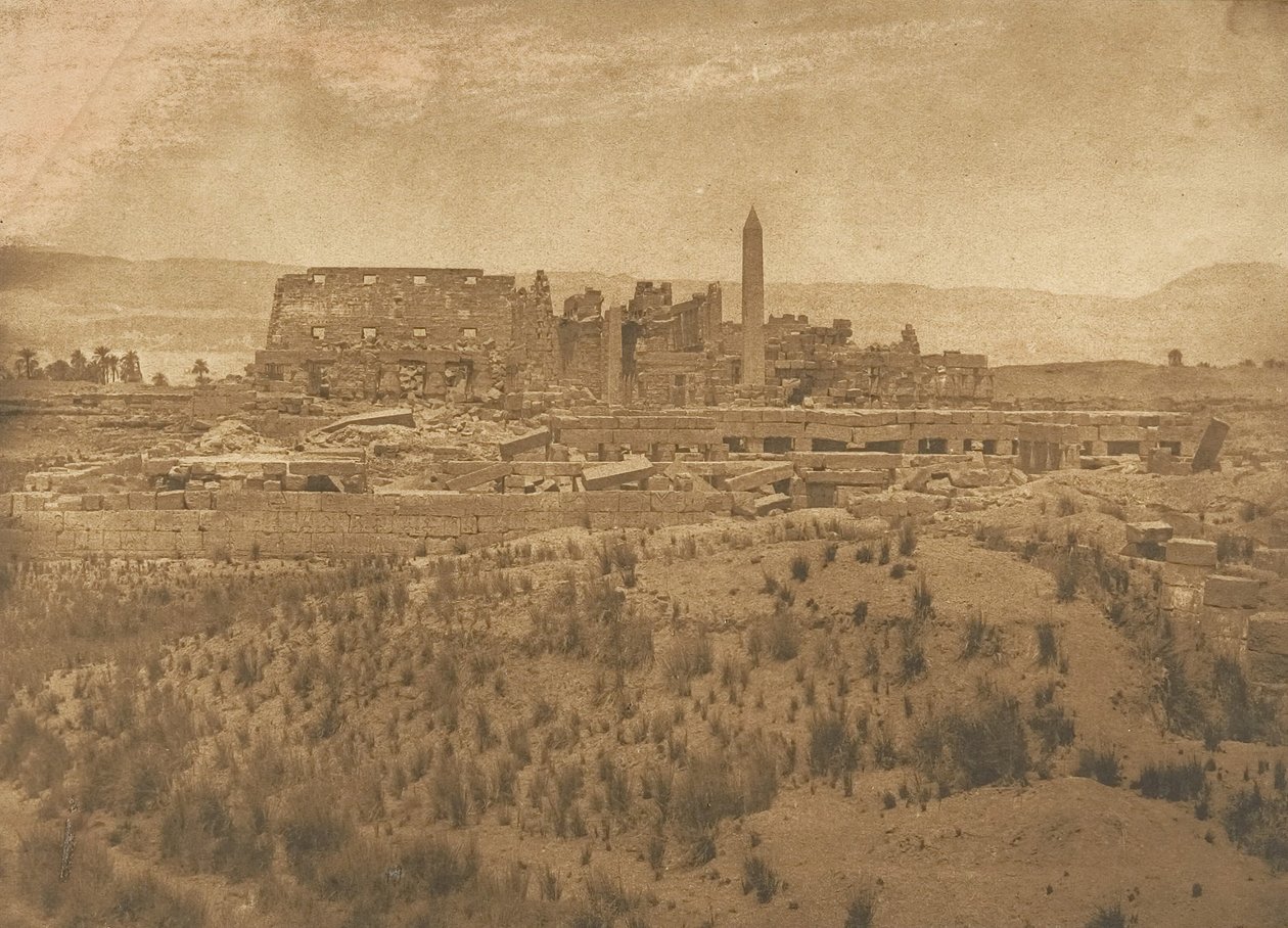 Celkový pohled na ruiny paláce Karnac z východu - Théby, 1849-50. od Maxime Du Camp