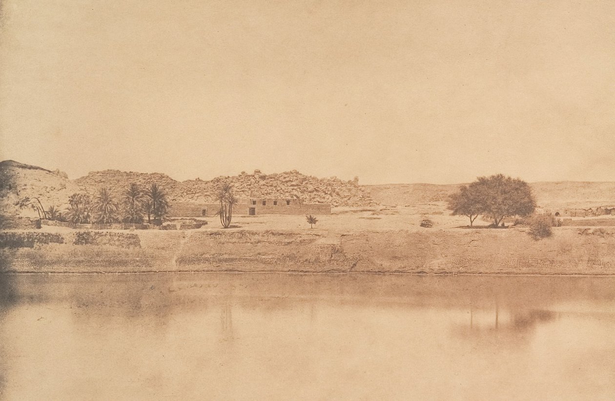 Pohled na východ Philae - vesnice Abou-Kouli, Asuánská silnice, 1849-50. od Maxime Du Camp