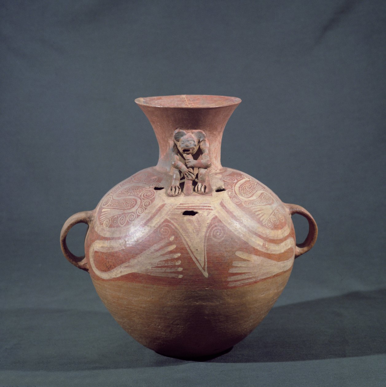 Pohřební urna s otvory z Utatlanu (Cumarcaaj), Quiche, Guatemala, Střední Amerika, Post Classic Period (terakota) od Mayan