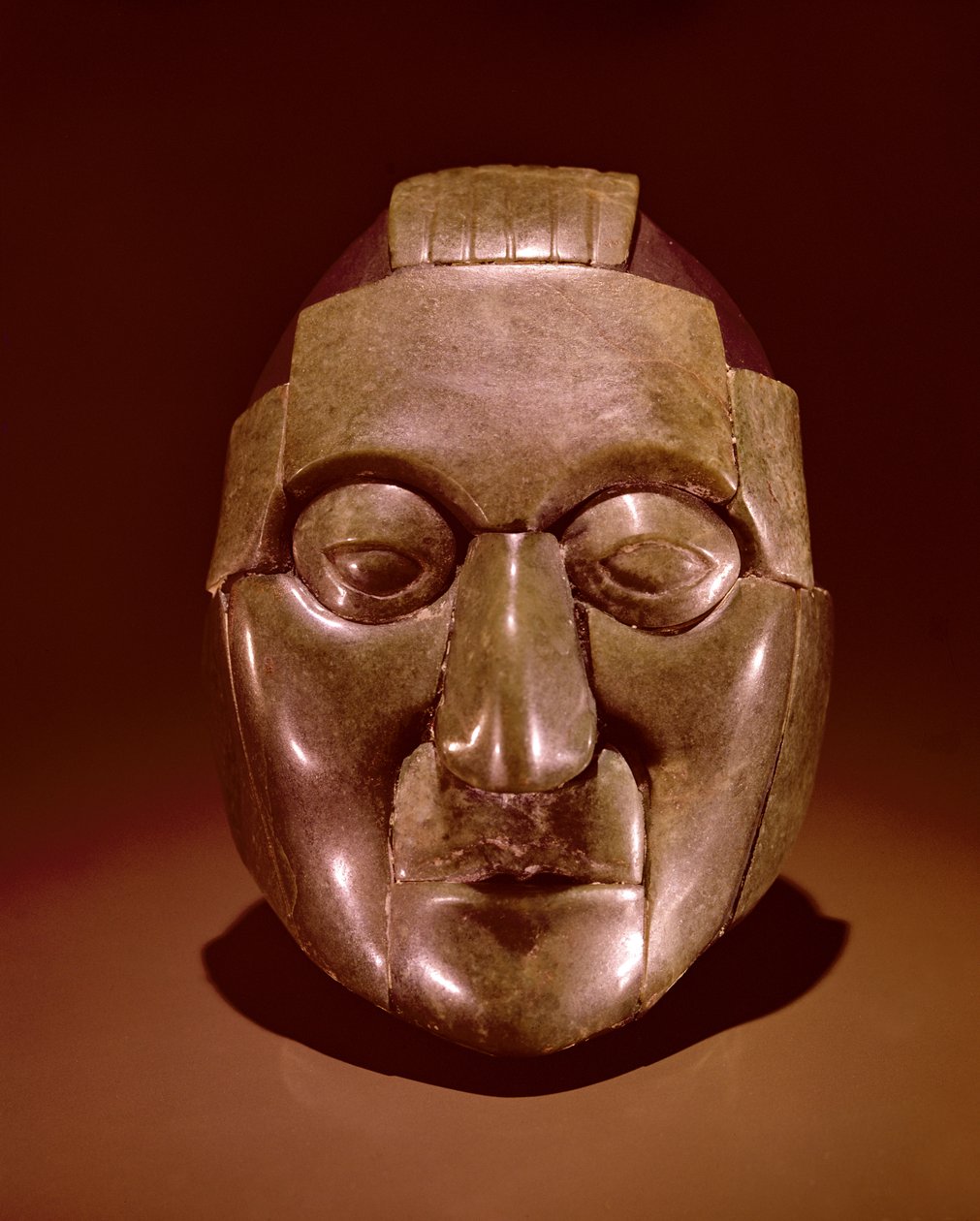 Mozaiková maska představující starého muže z hrobky Ruz pod Chrámem nápisů v Palenque, Chipas (nefrit) od Mayan