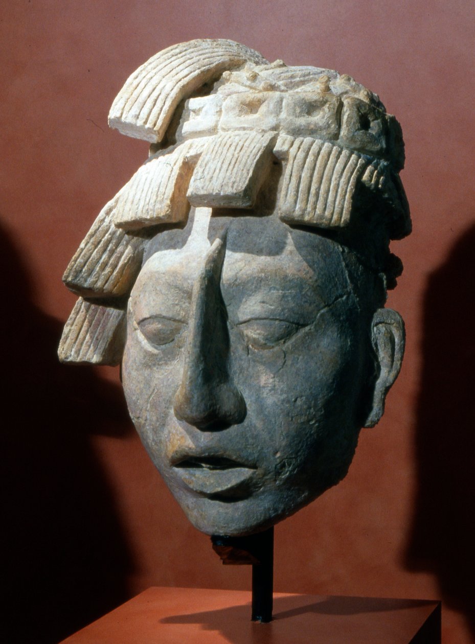 Portrét hlavy Pacala, krále Palenque z Chrámu nápisů (štuk) od Mayan