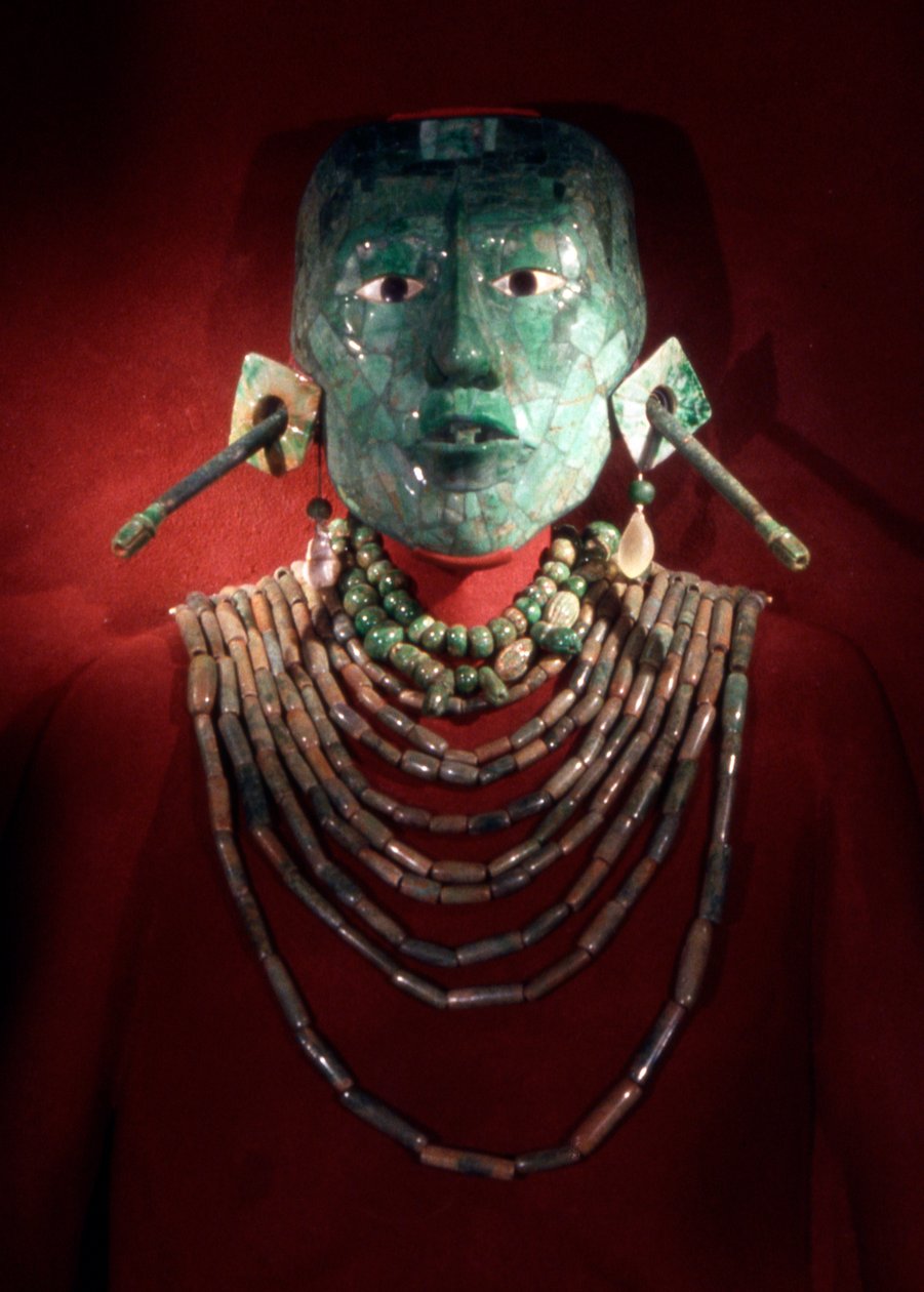 Royal Jewels of Pacal, král Palenque, pozdní klasické období (nefrit, mušle a obsidan) od Mayan