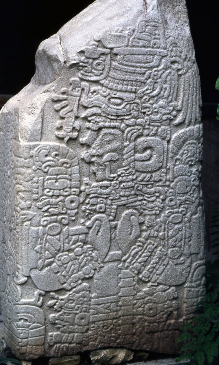 Tikal Stela 2, rané klasické období 300-600 našeho letopočtu od Mayan