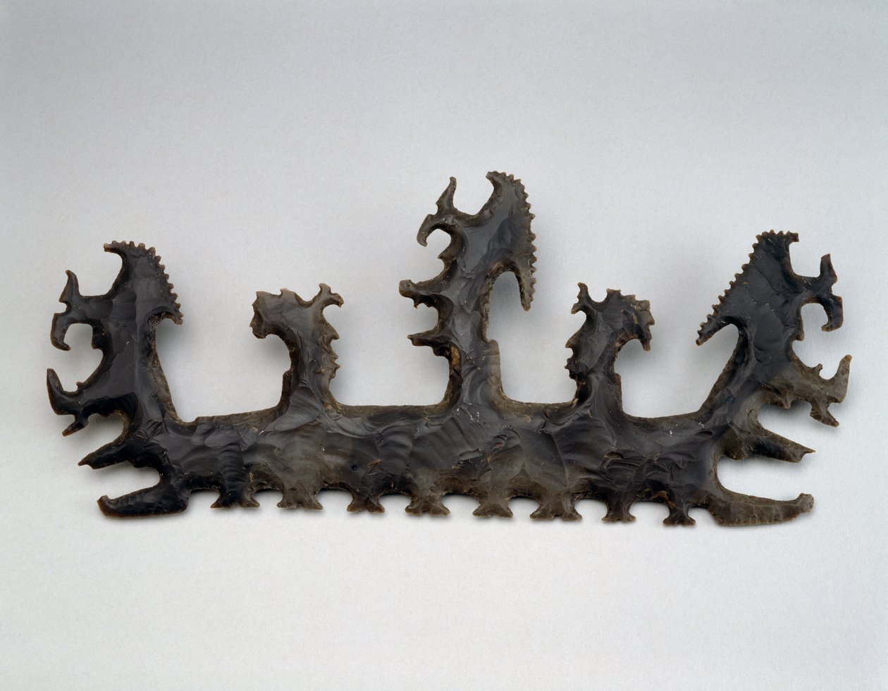 Ceremoniální flint s Bohem K a dvěma lordy v kánoi s monstrózní hlavou, Guatemala, pozdní klasika, 550–800 (křesadlo) od Mayan