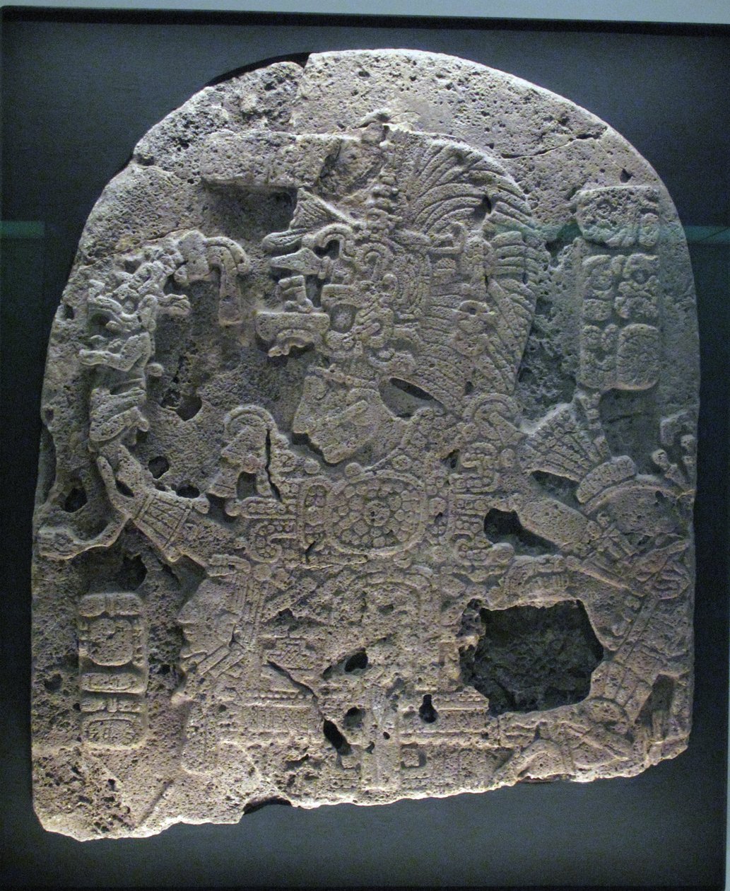 Fragment desky s pravítkem, oblast Peten, pozdně klasické období, 600-900 n.l od Mayan