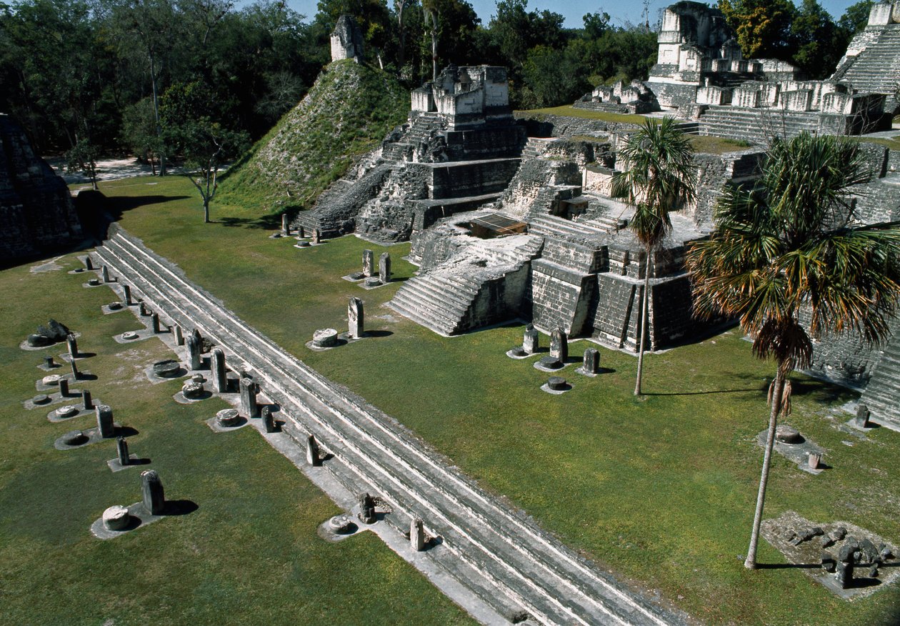 Severní akropole Tikal, 7. až 8. století od Mayan