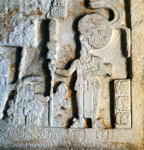 Detail překladu IV zobrazující poctu, kterou platí poražení, z Piedras Negras, Usumacinta, Guatemala, pozdní klasické období (600-900) (kámen) od Mayan Mayan