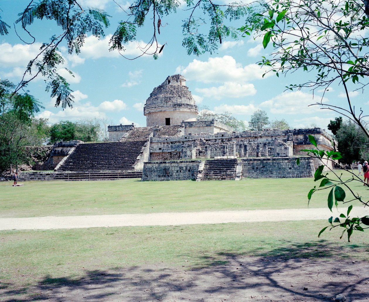 Předkolumbovská civilizace: pohled na lokalitu Chichen Itza v oblasti Yucatan. Mayská civilizace, klasické období a mayská renesance, 750-1200 našeho letopočtu. Mexiko od Mayan Mayan