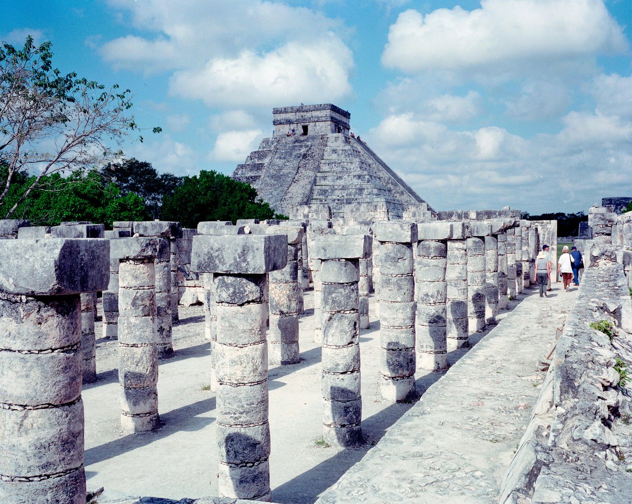 Předkolumbovská civilizace: pohled na lokalitu Chichen Itza v oblasti Yucatan. Mayská civilizace, klasické období a mayská renesance, 750-1200 našeho letopočtu. Mexiko od Mayan Mayan