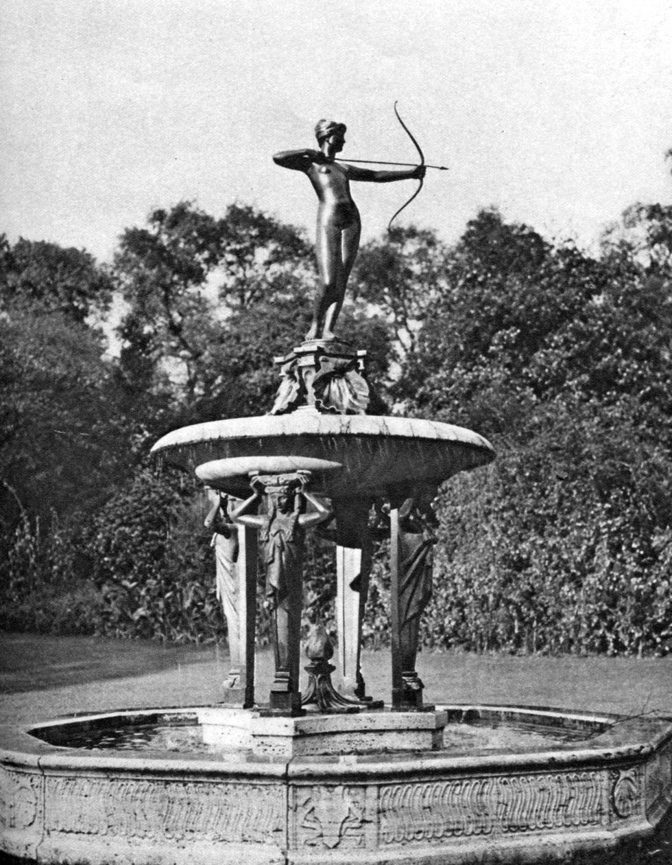 Fontána Artemis, Hyde Park, Londýn, 1926-1927 od McLeish