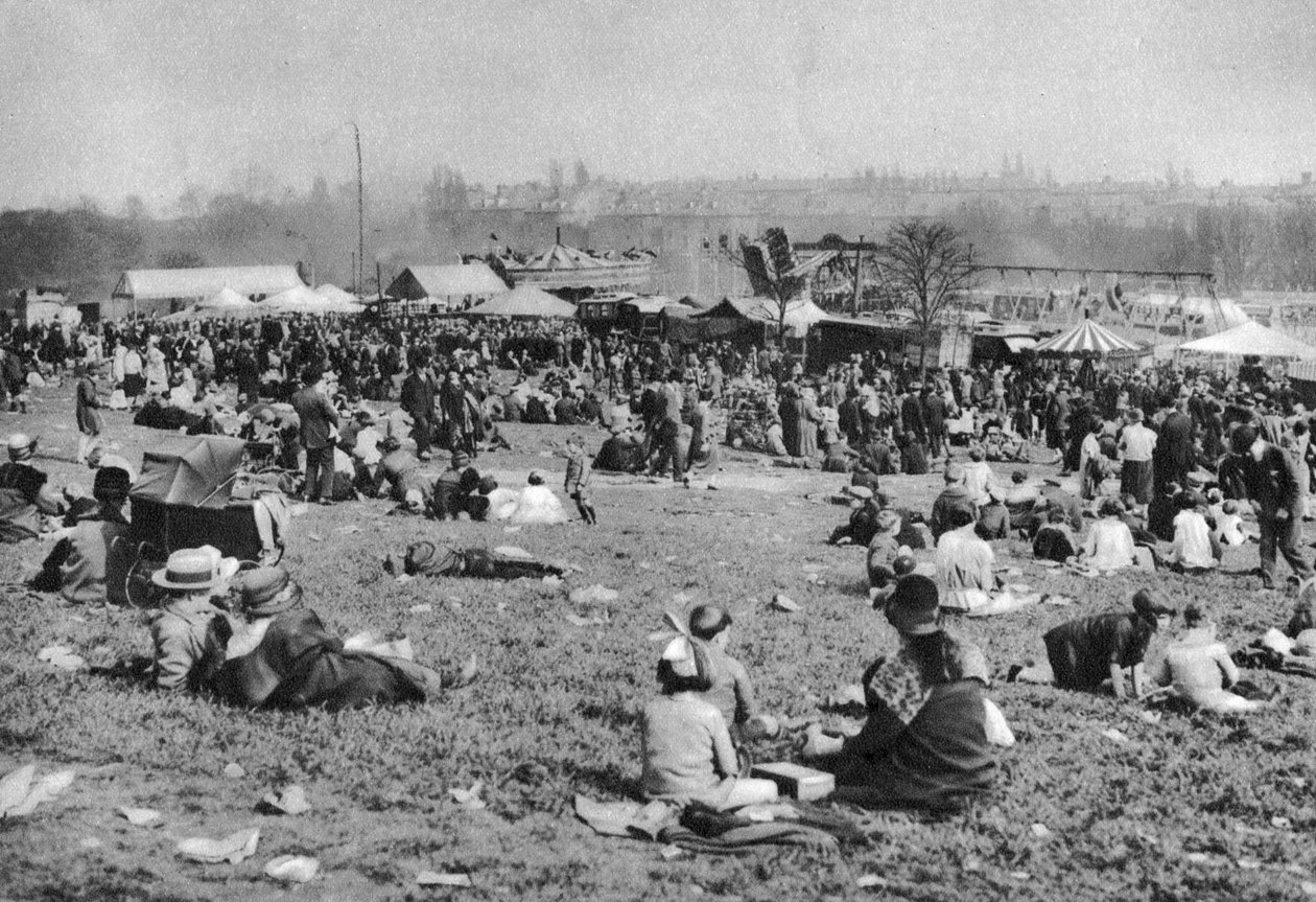 Londýnský bankovní karneval, Hampstead Heath, Londýn, 1926-1927. od McLeish