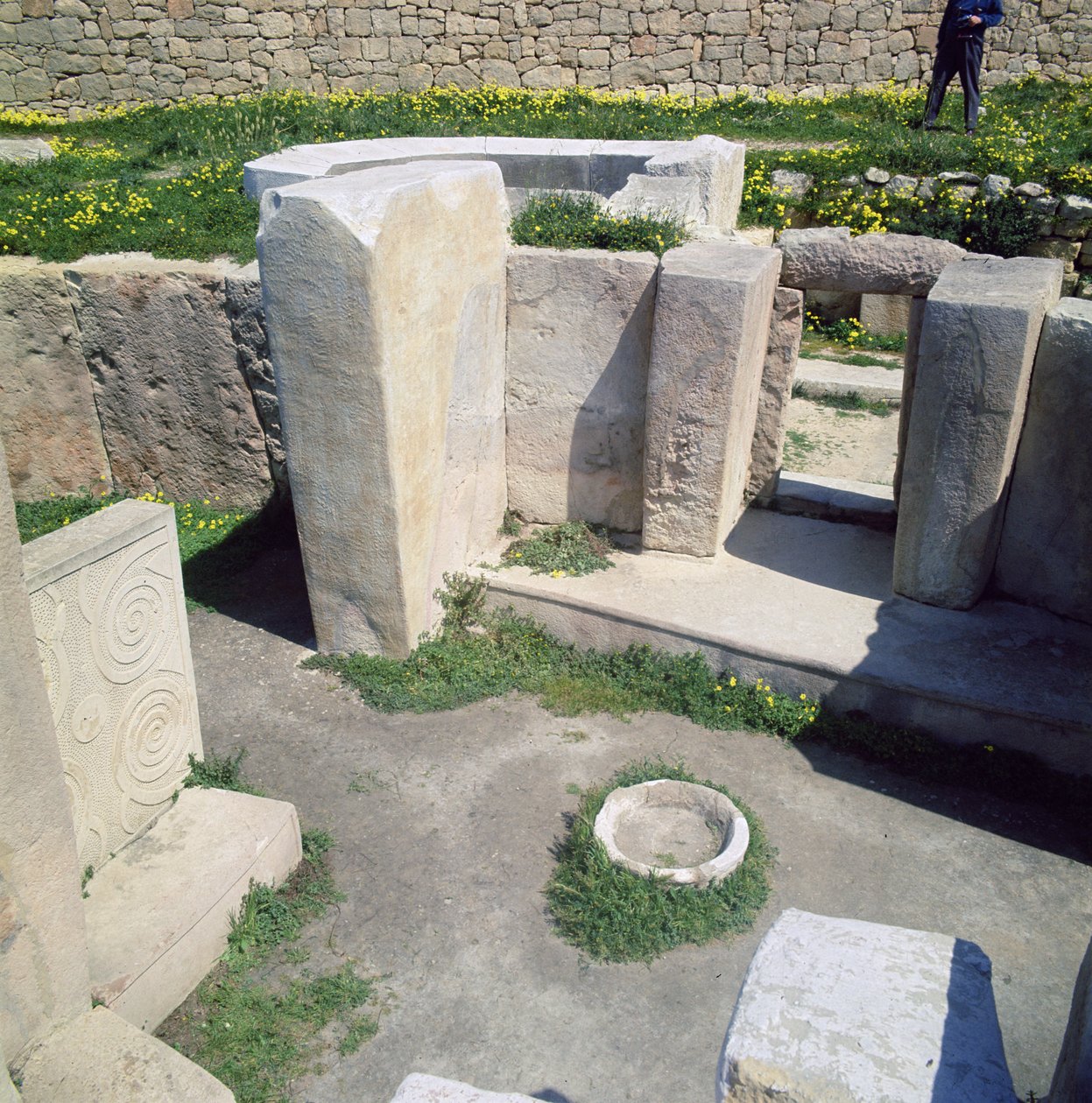 Megalitické chrámové místo, asi 30 000–25 000 př.nl od Megalithic