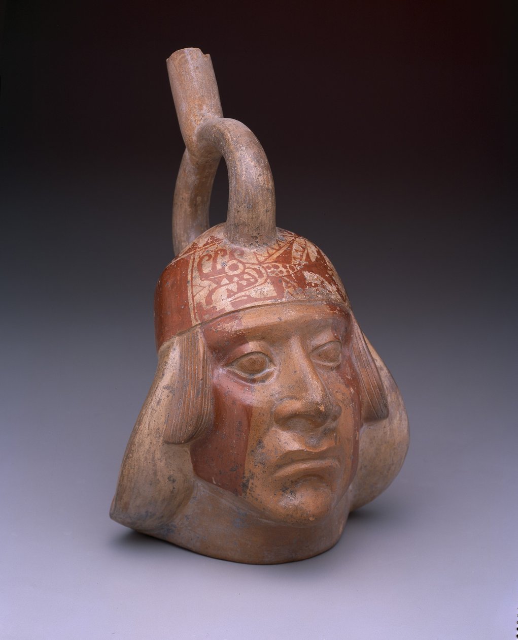 Nádoba se třmenem: Portrétní hlava, AD 200-500 (keramická se skluzem) od Mesoamerican Mesoamerican