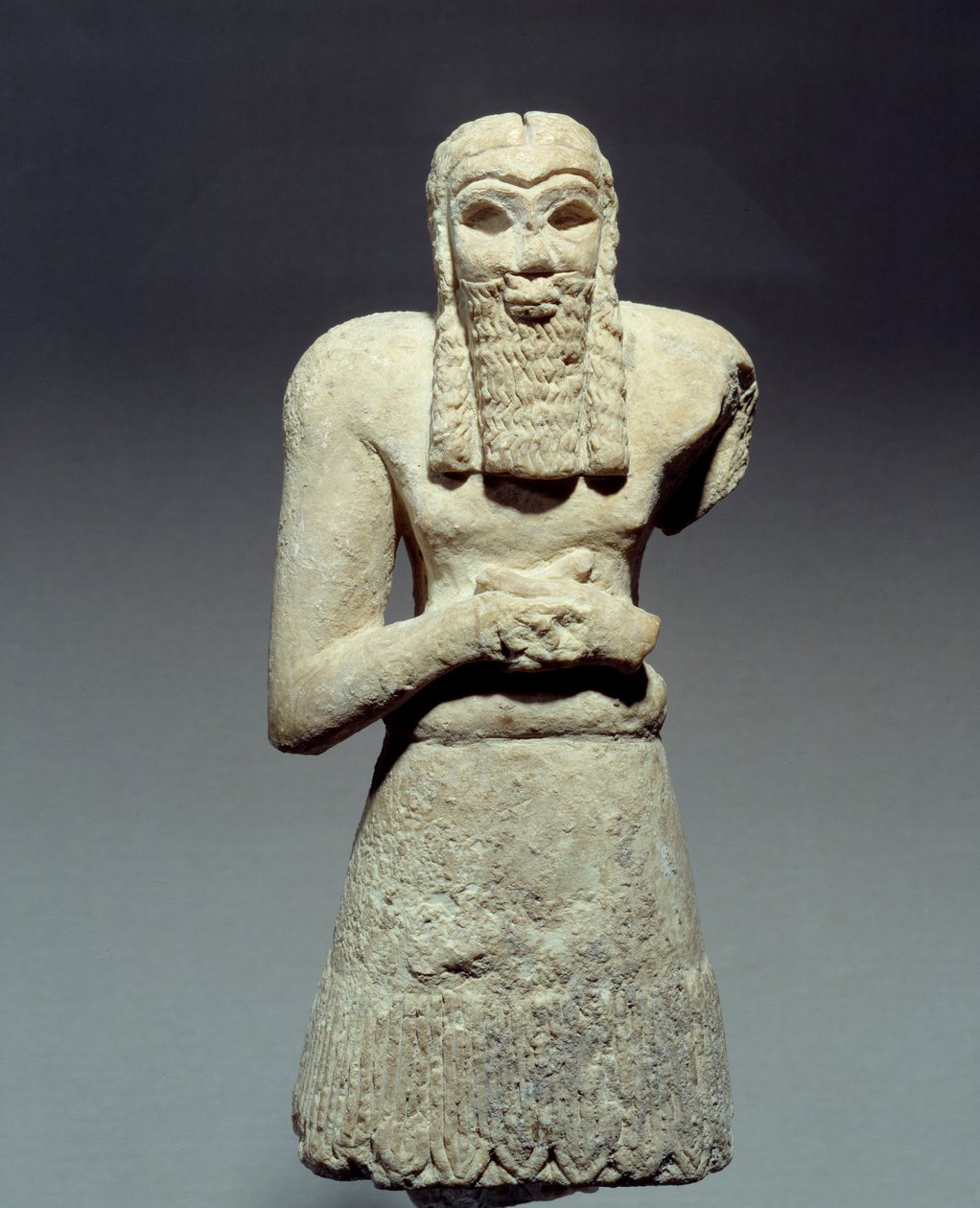Orientální starožitnosti: soška z orantu slíbená princi Ginakovi. Mezopotámie. 2750 před naším letopočtem. Ne 0,26 m Paříž, Musee du Louvre od Mesopotamian Mesopotamian