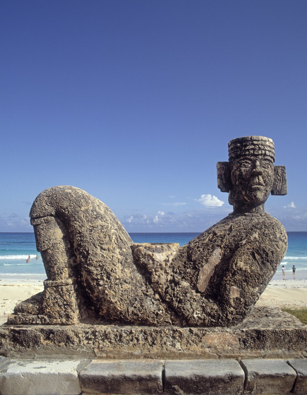 Kopie sochy Chac-Moola z Chichen-Itza, Yucatan, c.987-1185 př.nl (vápenec) od Mexican School