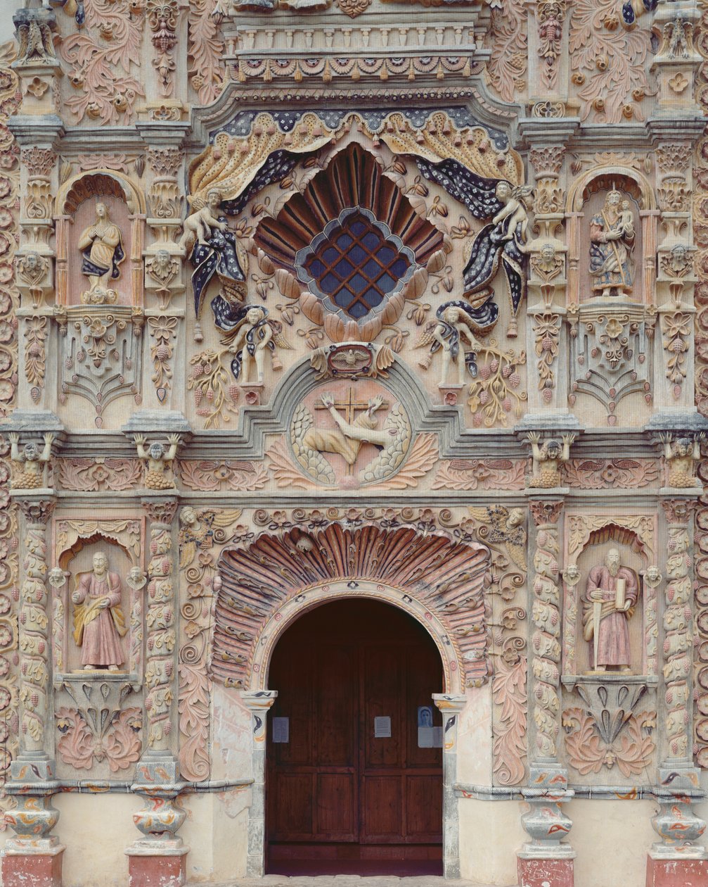 Fasáda františkánského misijního kostela svatého Františka, 1754-62 od Mexican School