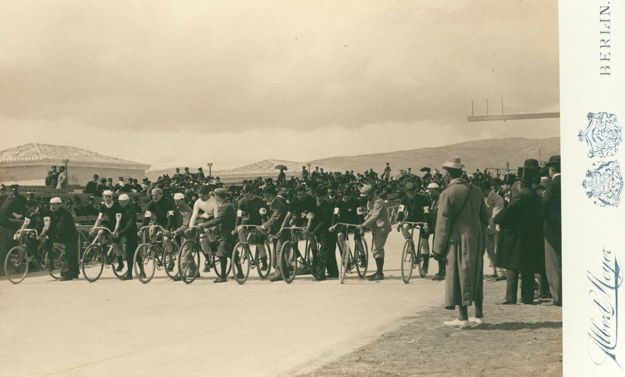 Olympijské hry, 1896; cyklisté začínající dvanáctihodinový závod od Meyer Albert