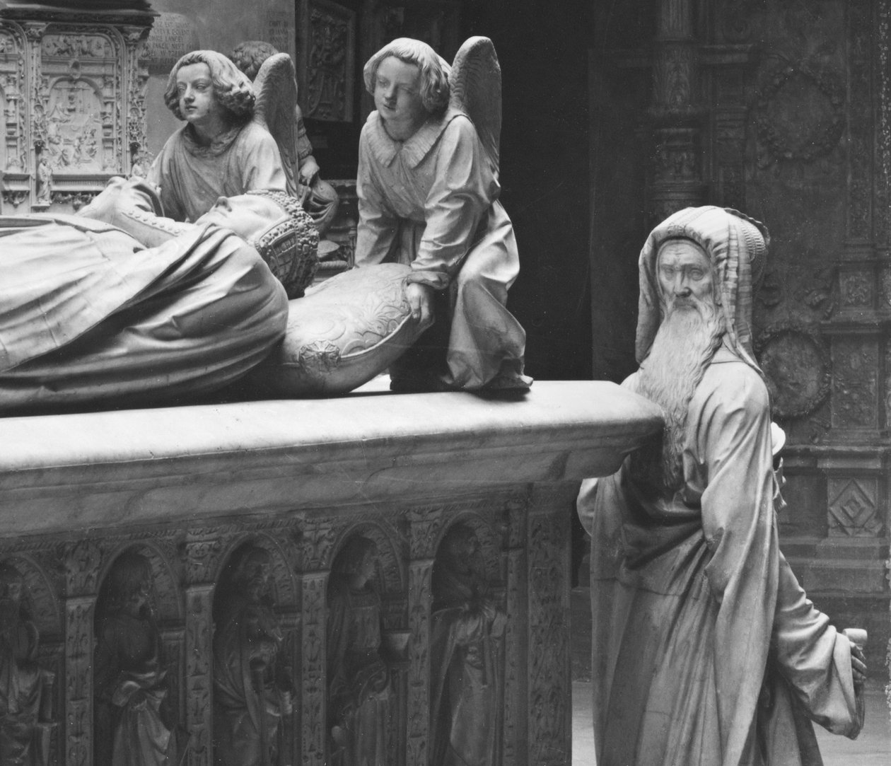 Nantes, katedrála svatého Petra a Pavla, hrobka Františka II., bretaňského vévody, a Markéty z Foix, zadní pohled na Prudenci známou jako autoportrét Michela Colomba, 1502-07 (detail) (sádra c od Michel Colombe